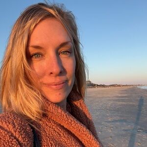 Meet your Posher, Lucy